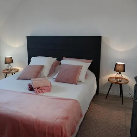Plein De Charme Sur La Cote Normande Avec Piscine A Fecamp Pres D'etretat Le Domaine De La Roquette Apartament